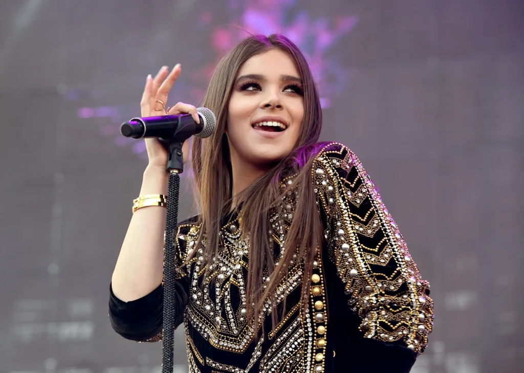 How Does Hailee Steinfeld's Height Benefit Her Roles In Film And Music?