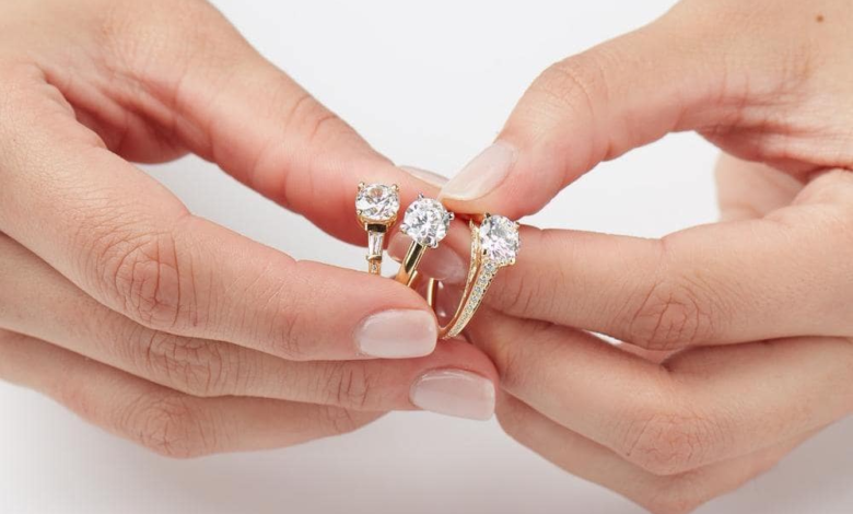 Choosing The Right Diamond For Your Engagement Ring